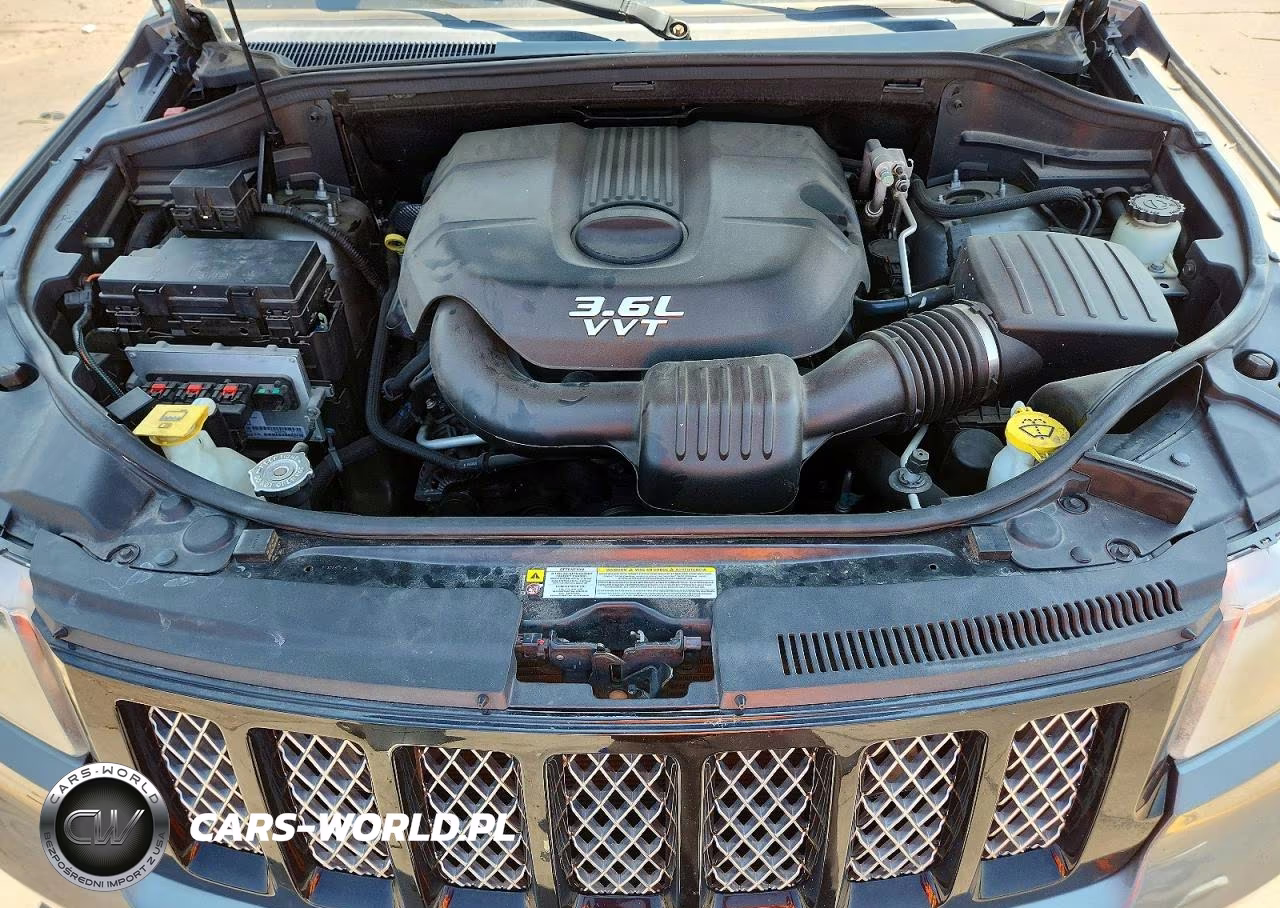 2013 Jeep Grand Cherokee Laredo VIN:1C4RJFAG7DC595002 - 12