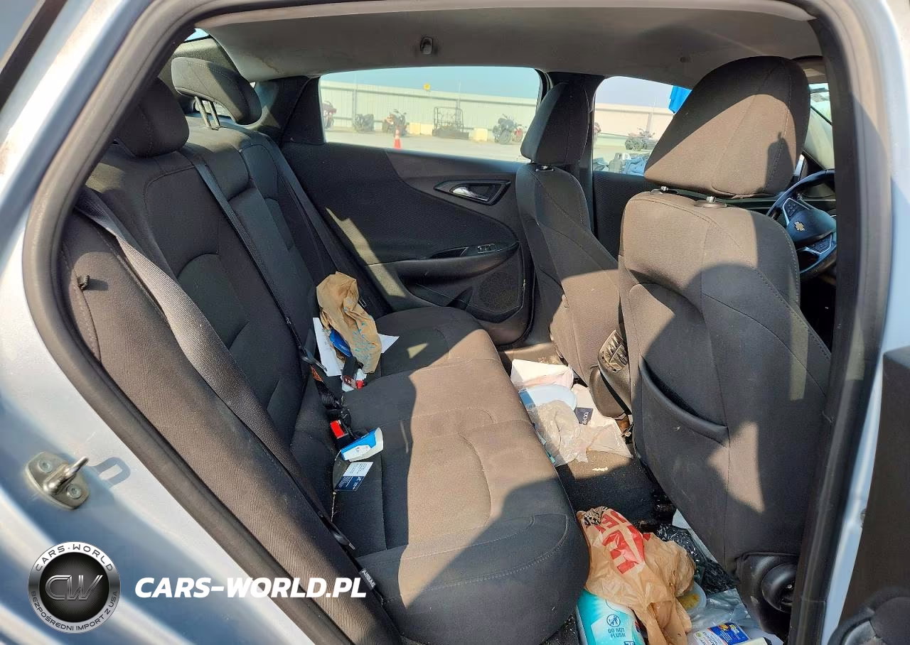 2017 Chevrolet Malibu Lt VIN:1G1ZE5ST6HF260238 - 10