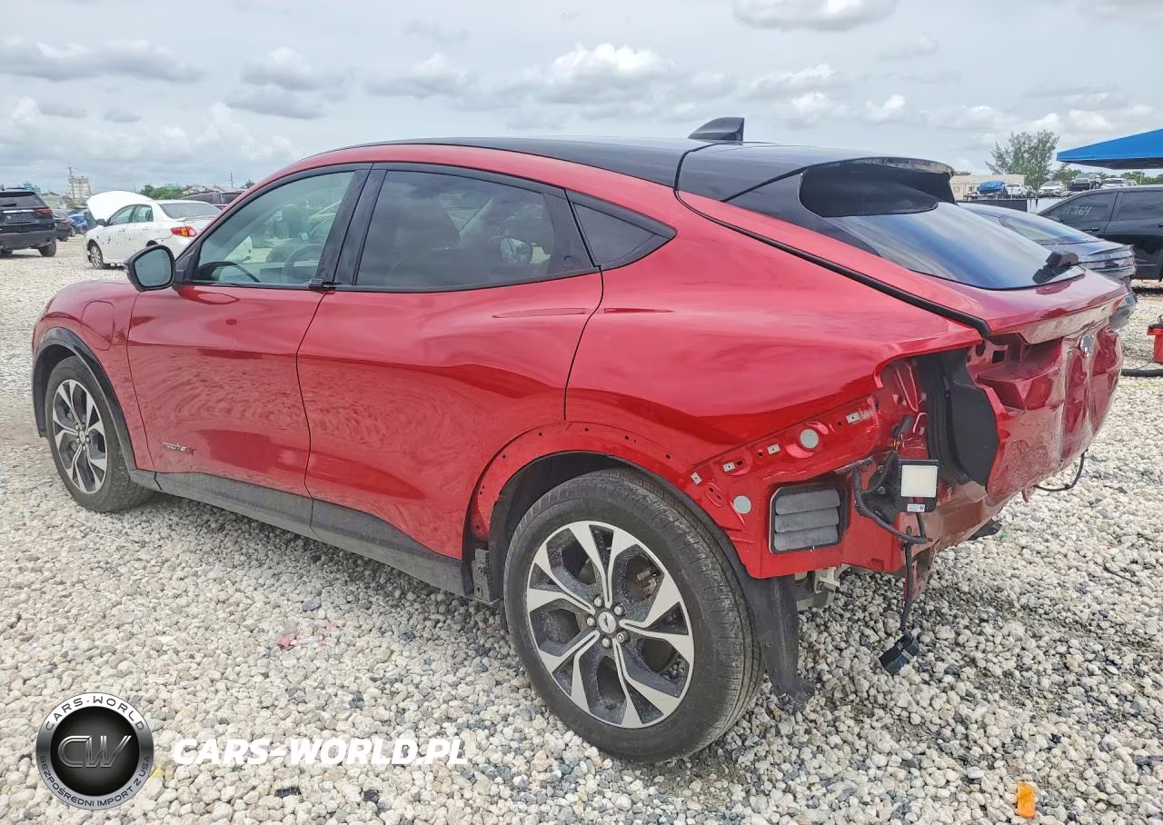2022 Ford Mustang Mach-E Premium VIN:3FMTK3R78NMA39945 - 2