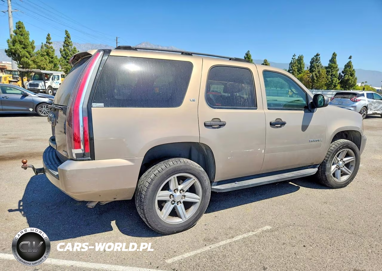 2007 Chevrolet Tahoe C1500 VIN:1GNFC13007R315025 - 3