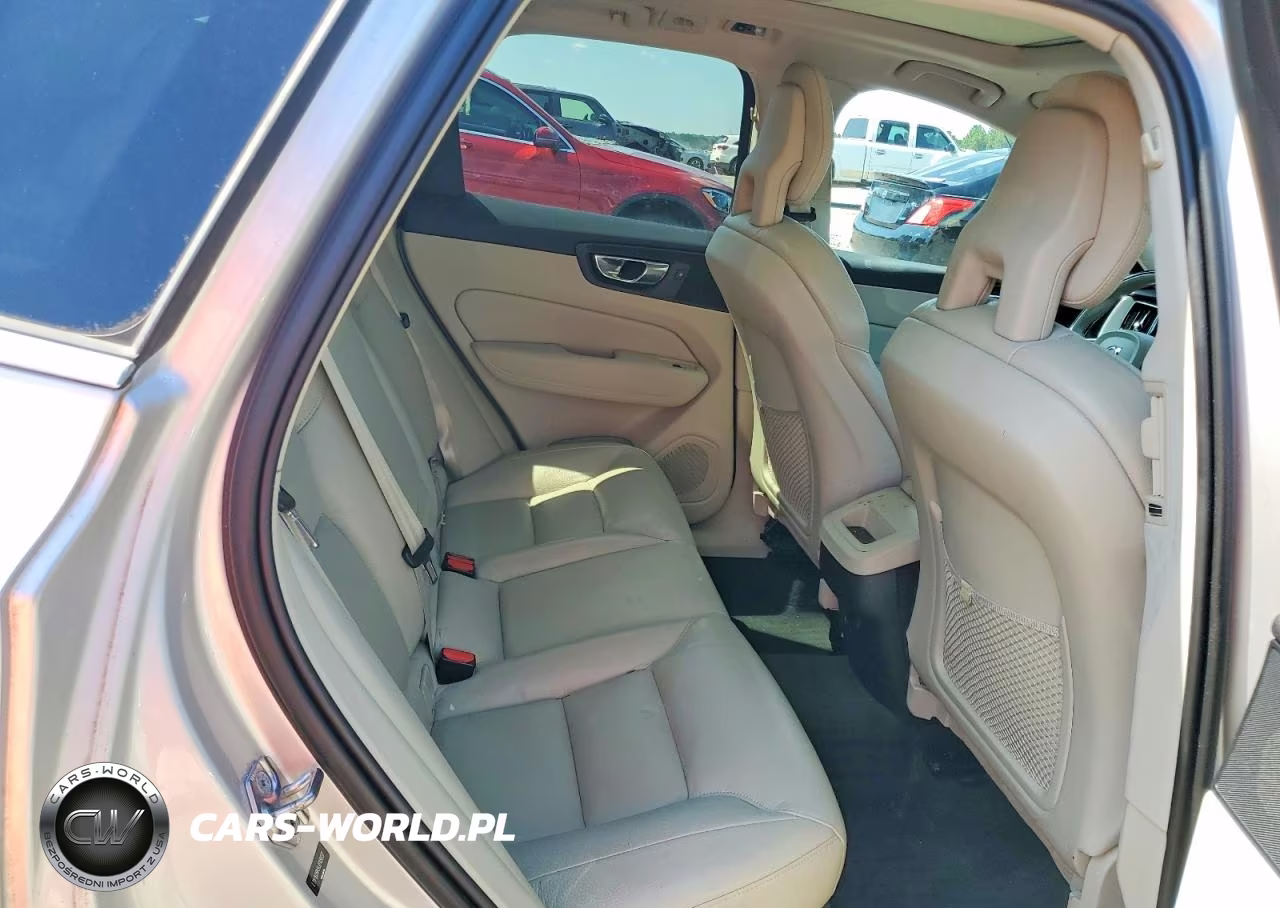 2018 Volvo Xc60 T5 VIN:LYV102RK9JB109937 - 11
