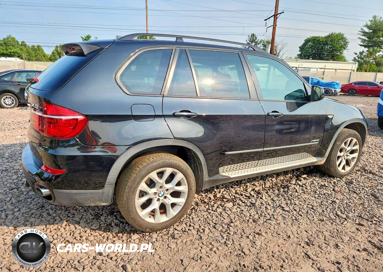 2011 BMW X5 xDrive35I VIN:5UXZV4C58BL408463 - 3