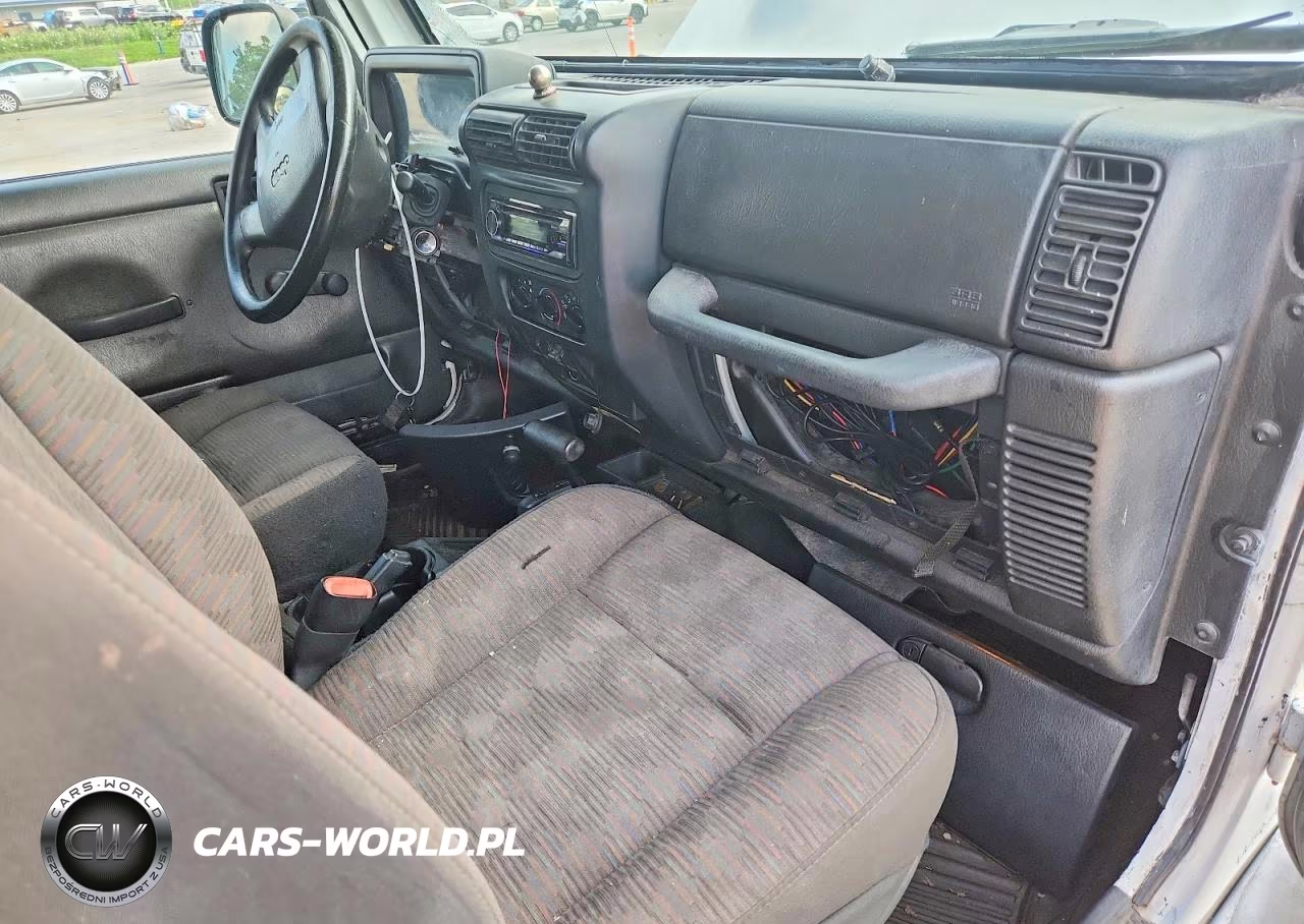 2005 Jeep Wrangler X VIN:1J4FA39S15P358777 - 9