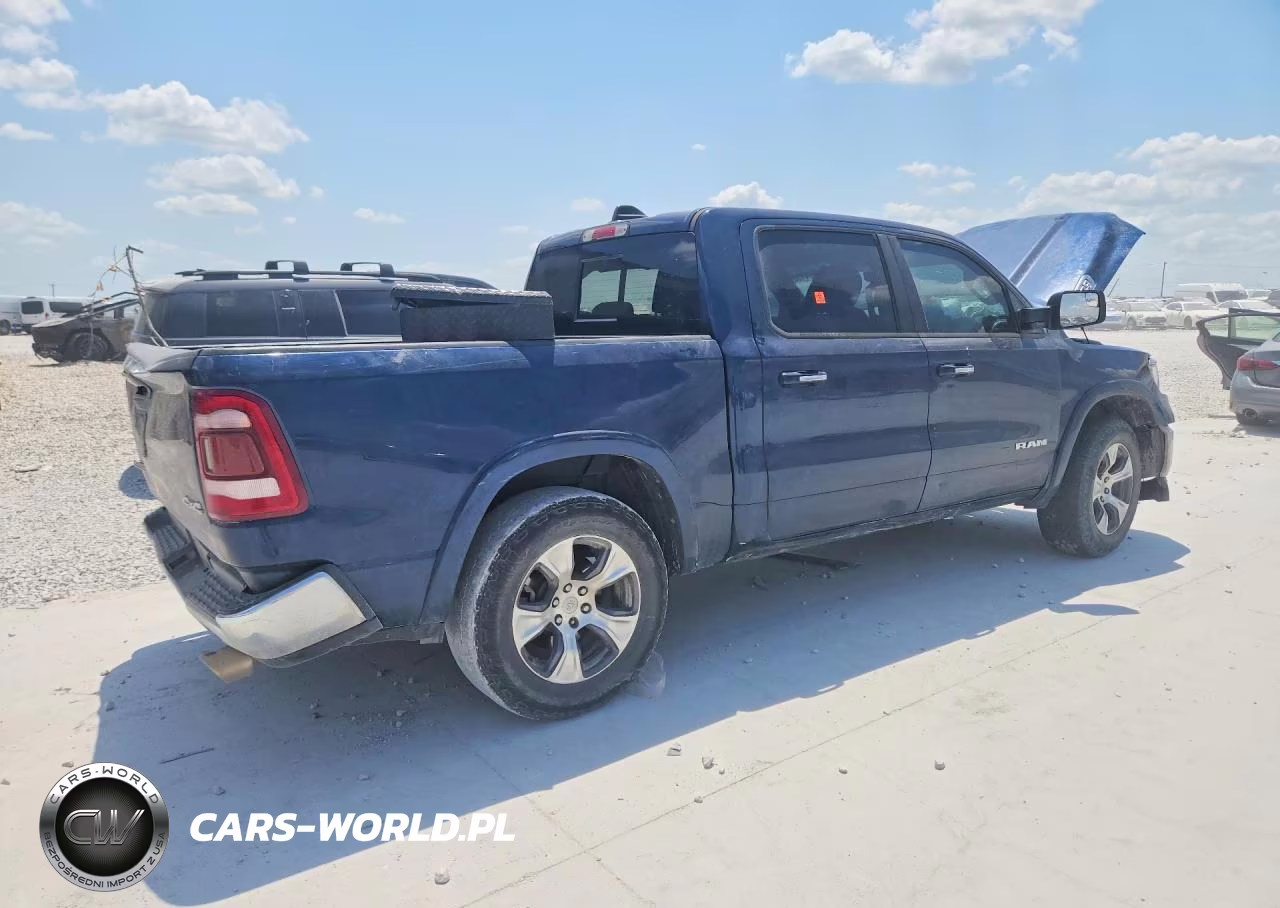 2020 Ram 1500 Laramie VIN:1C6SRFJT9LN263242 - 3
