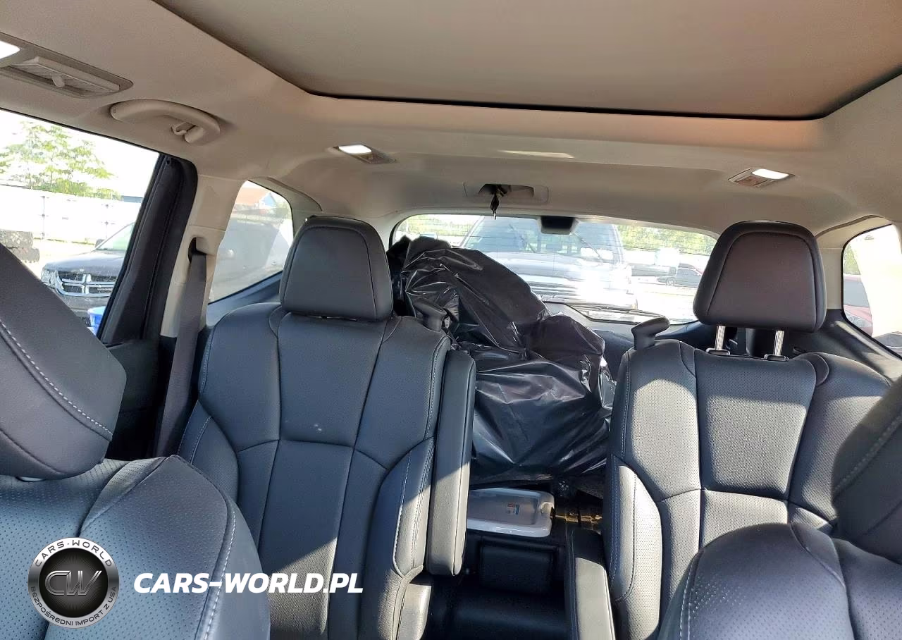 2021 Subaru Ascent Touring VIN:4S4WMARD2M3460318 - 10