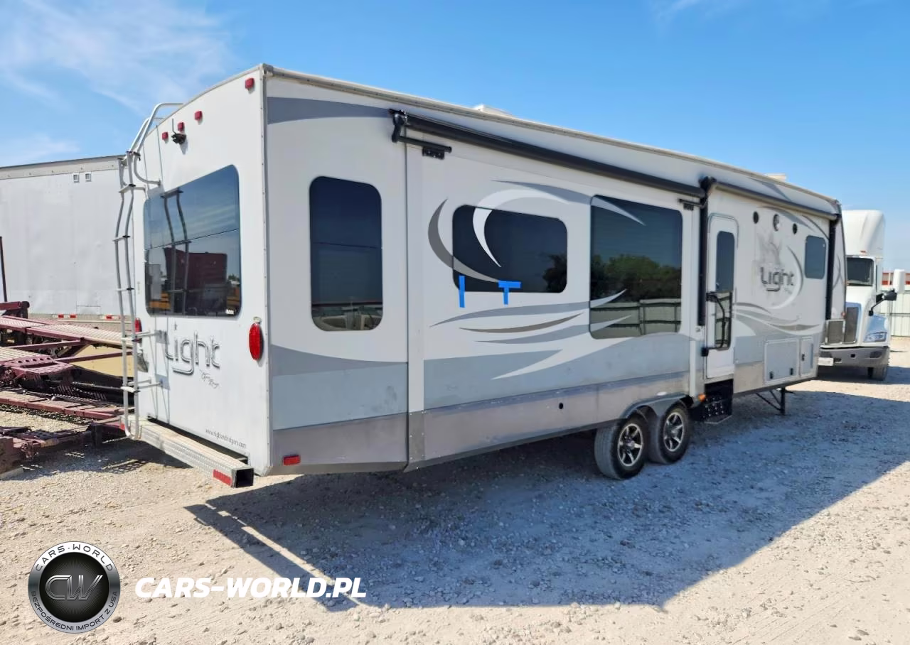 2015 Highland Open Range Light VIN:58TFX3523F2019443 - 4