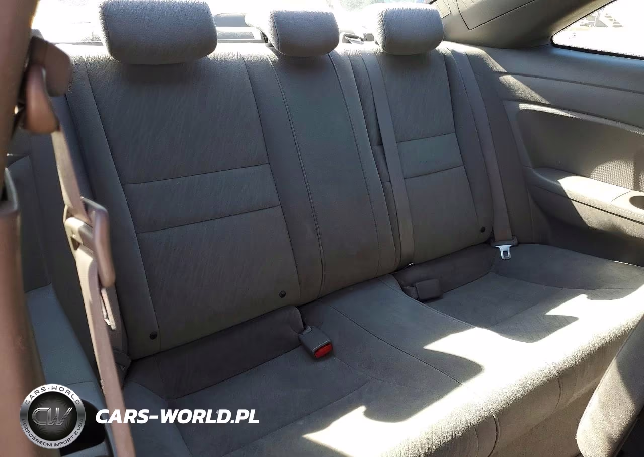 2007 Honda Civic Lx VIN:2HGFG12647H505446 - 10