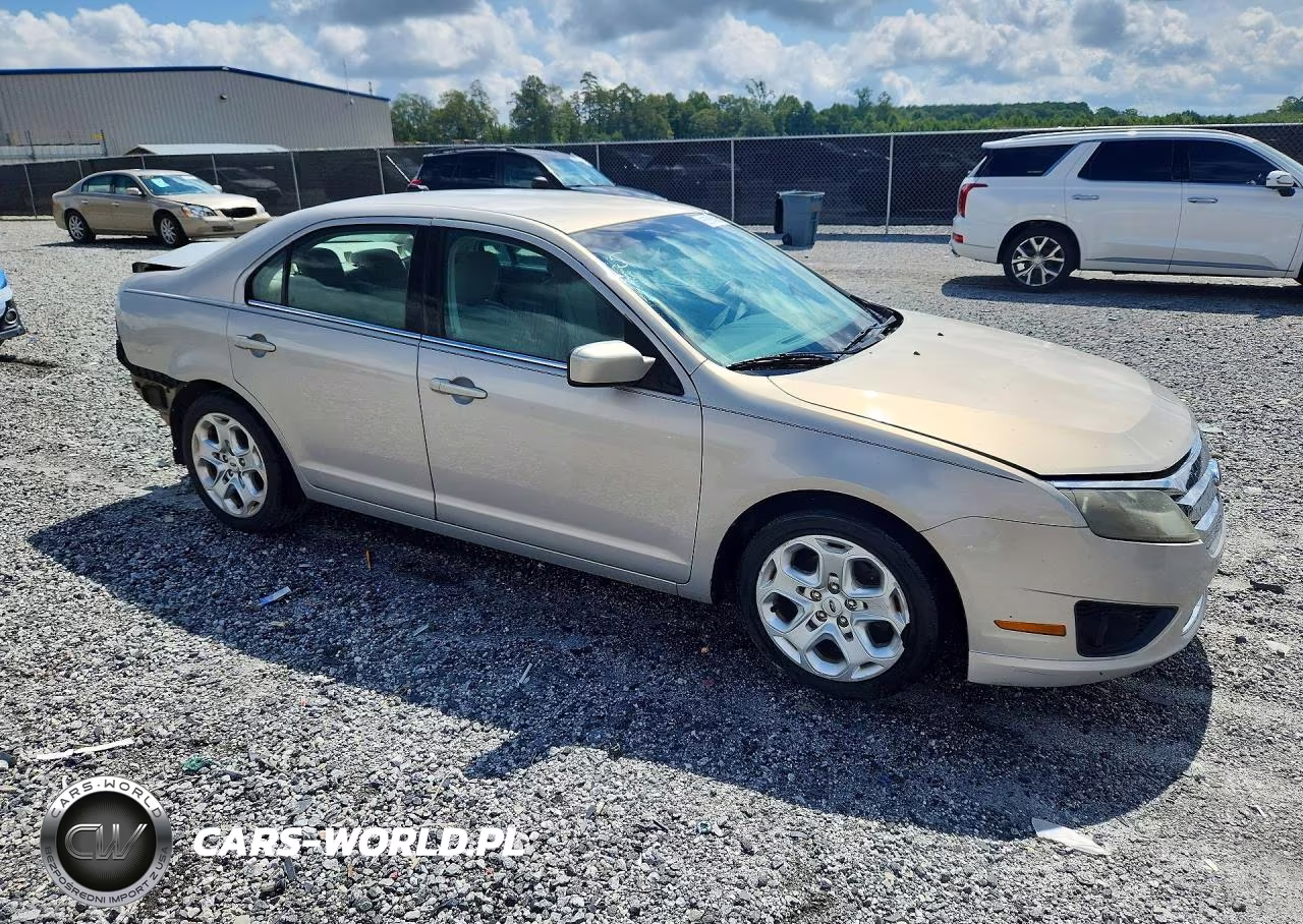 2010 Ford Fusion Se VIN:3FAHP0HA4AR157551 - 4