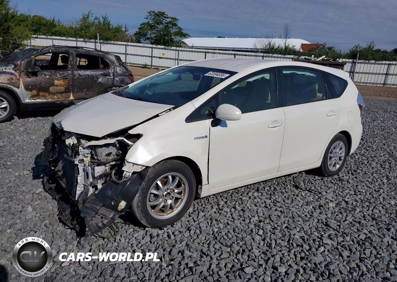 2014 Toyota Prius V Three – zdjęcie 1 z 12