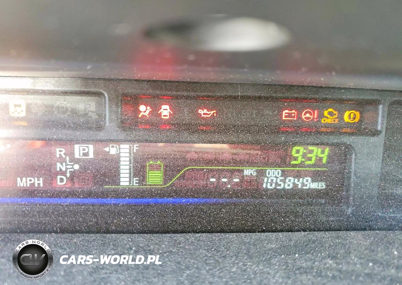 2014 Toyota Prius V Three VIN:JTDZN3EU0EJ010034 - 9