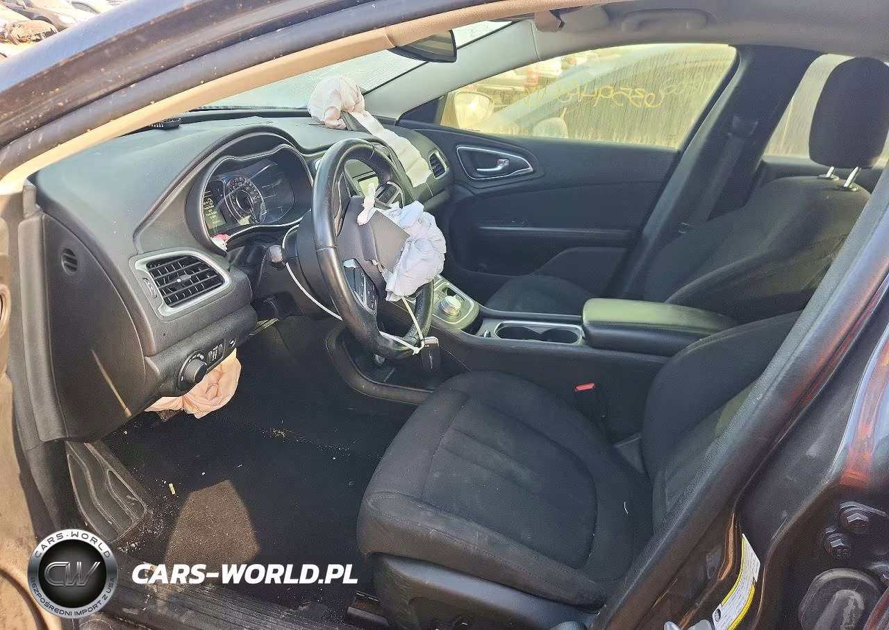 2015 Chrysler 200 Limited VIN:1C3CCCABXFN527954 - 7