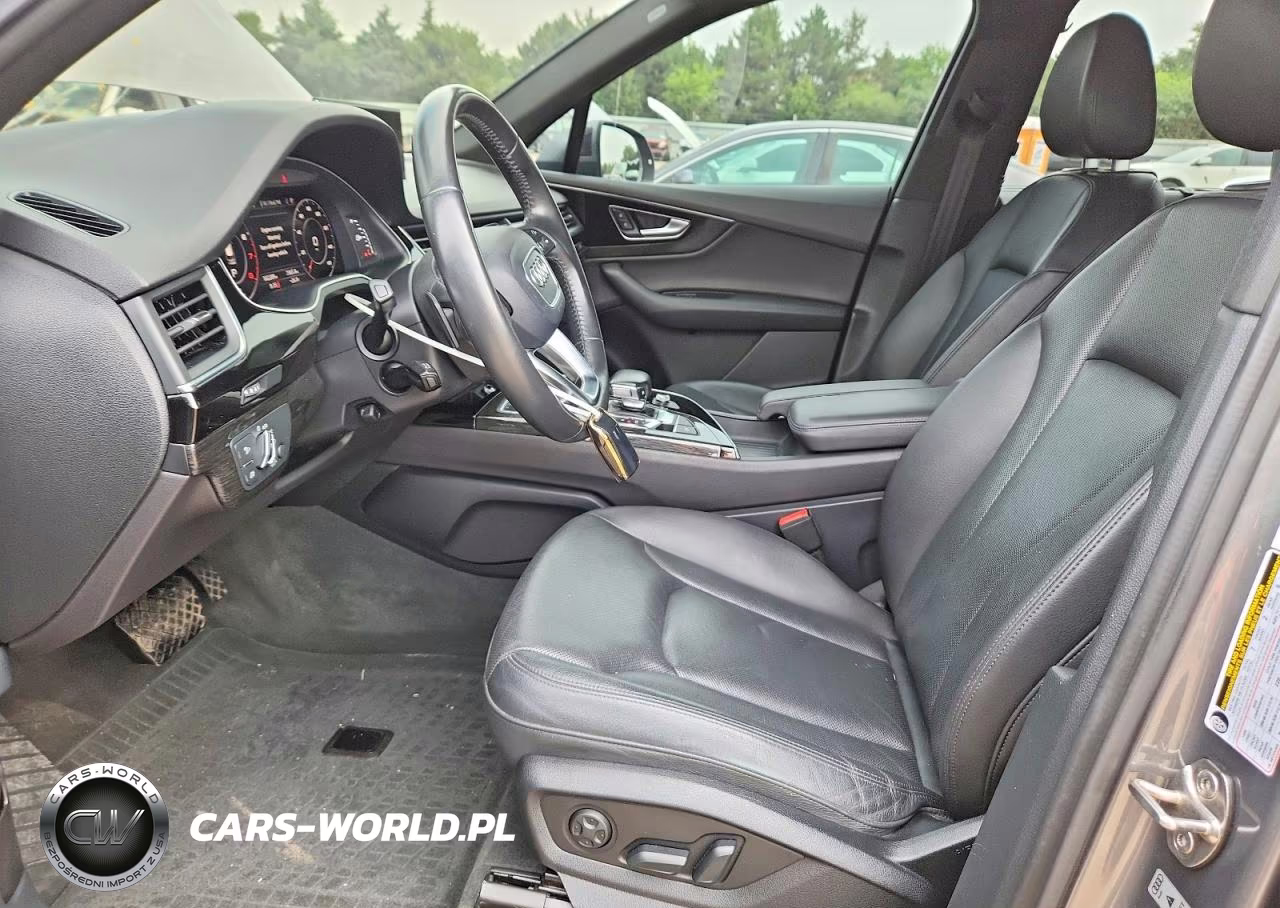2017 Audi Q7 Premium Plus VIN:WA1LAAF70HD053493 - 7