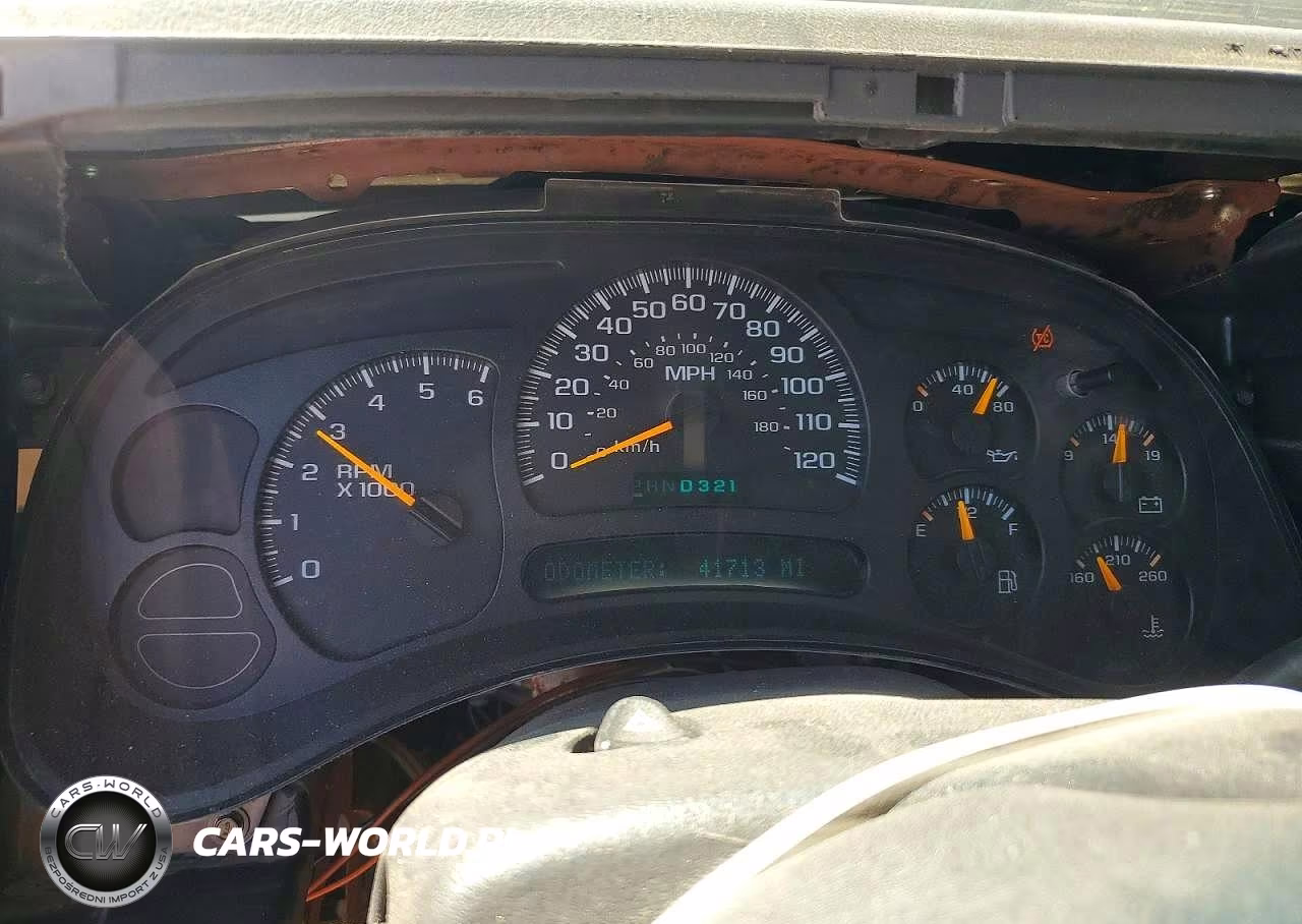 2005 Chevrolet Tahoe K1500 VIN:1GNEK13T85R251659 - 9