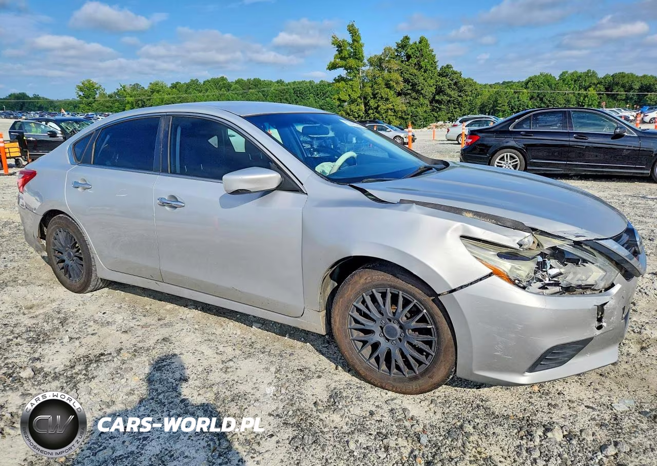 2017 Nissan Altima 2.5 S VIN:1N4AL3AP8HC158627 - 4