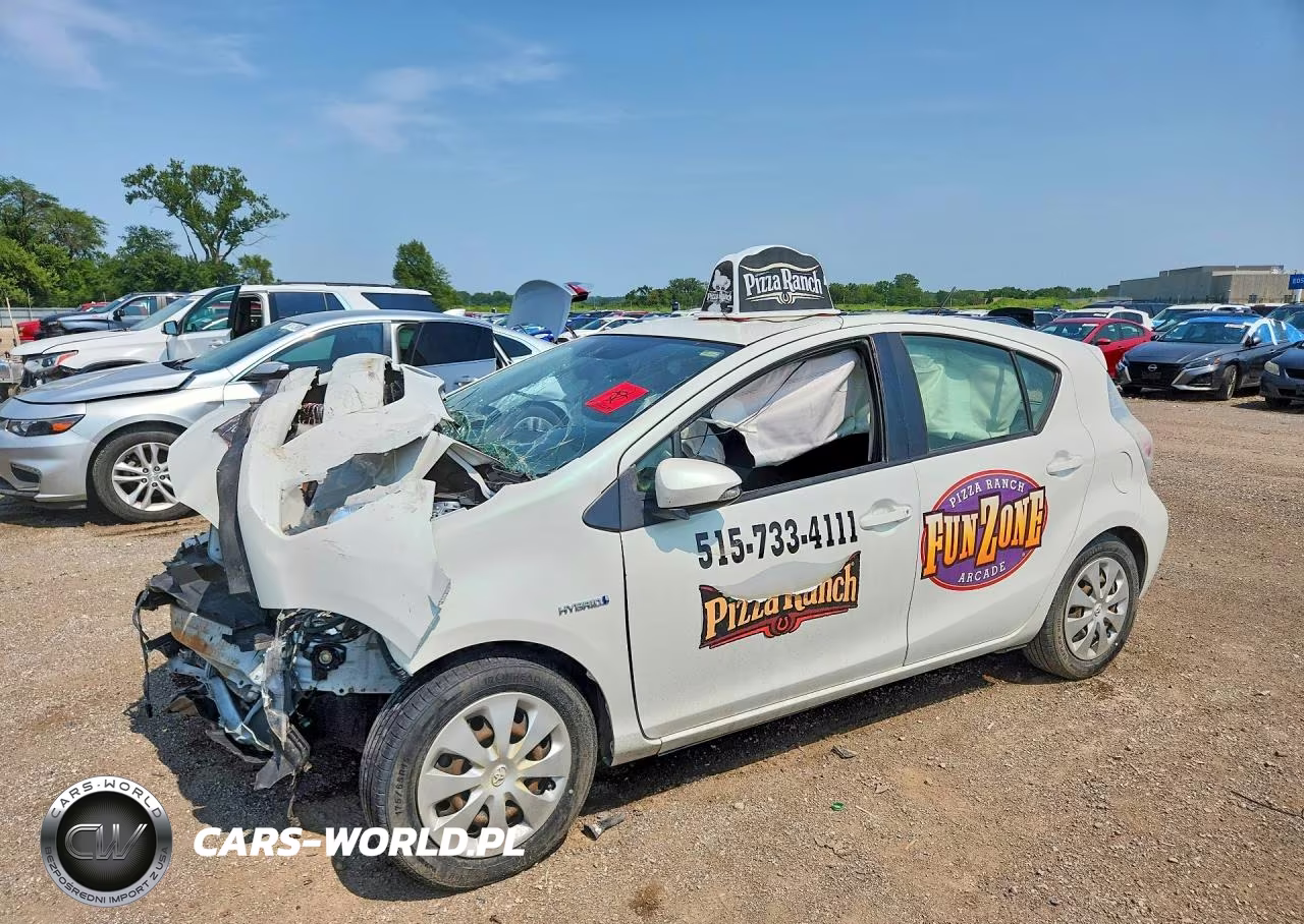 2014 Toyota Prius C Two