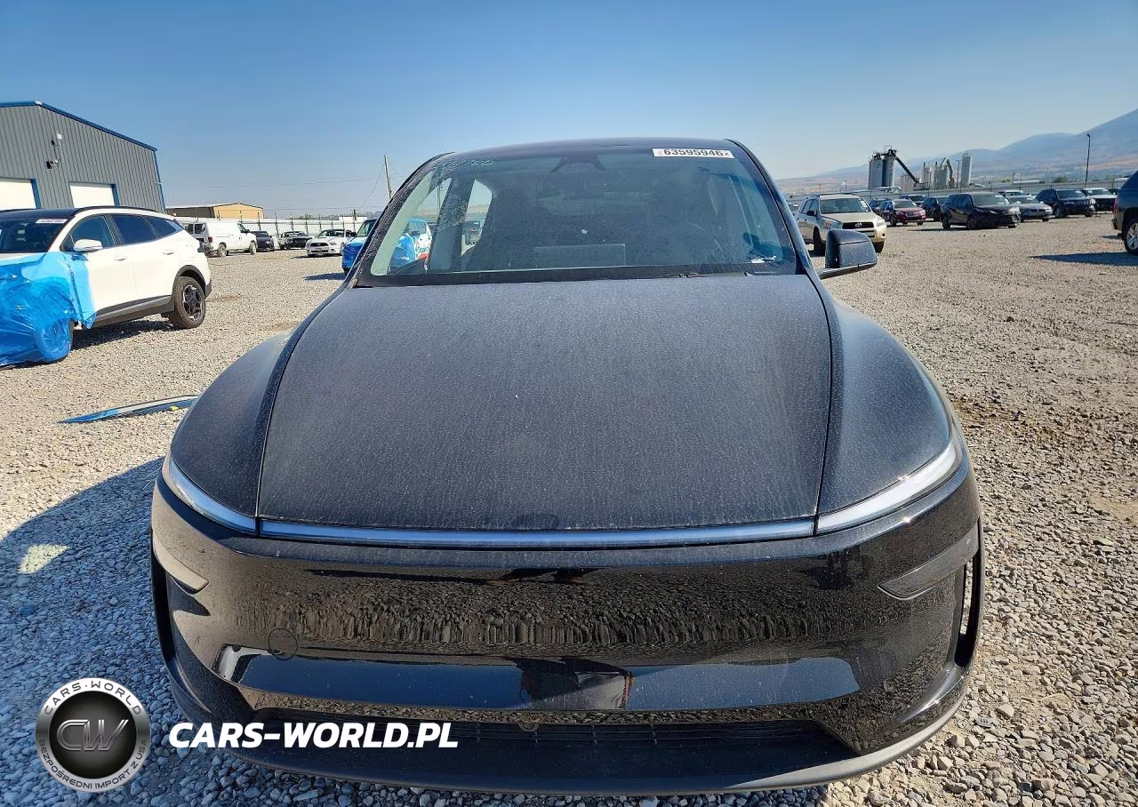 2026 Tesla Model Y VIN:7SAYGDEE1TF517780 - 5