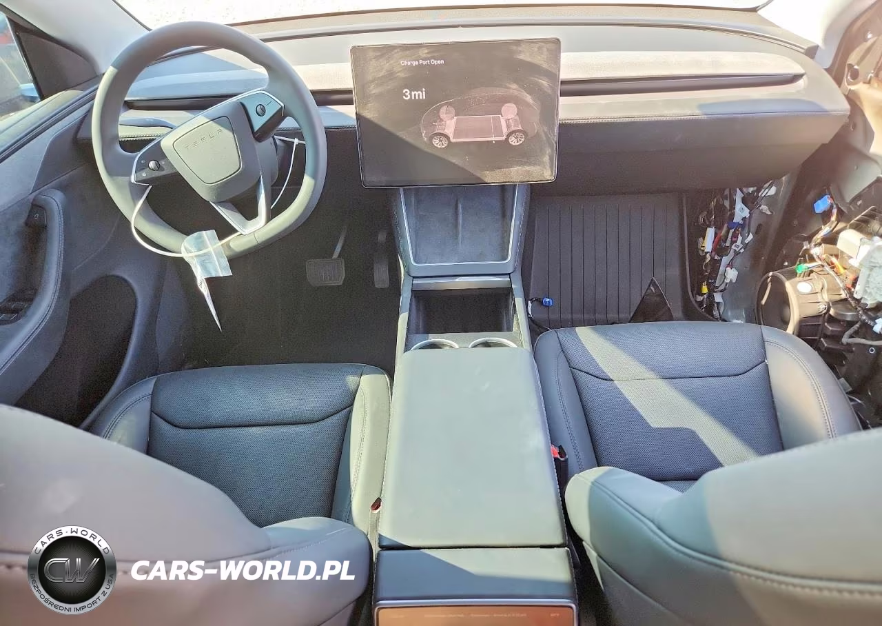 2026 Tesla Model Y VIN:7SAYGDEE1TF517780 - 8