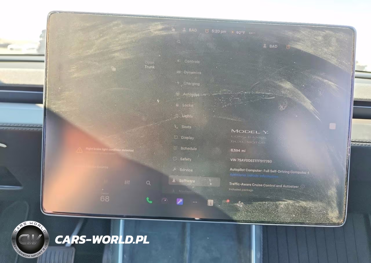 2026 Tesla Model Y VIN:7SAYGDEE1TF517780 - 9