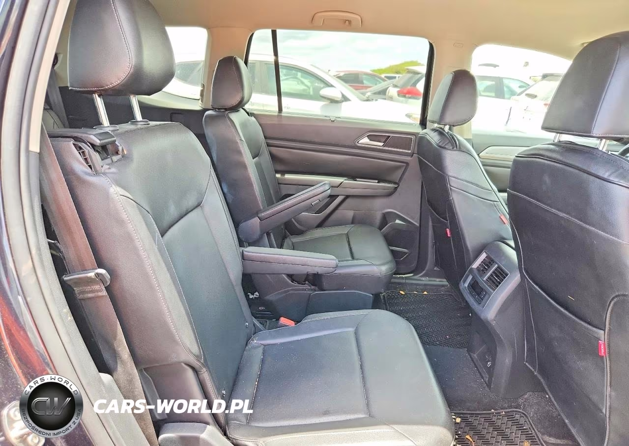 2018 Volkswagen Atlas Se VIN:1V2CR2CA1JC570879 - 11