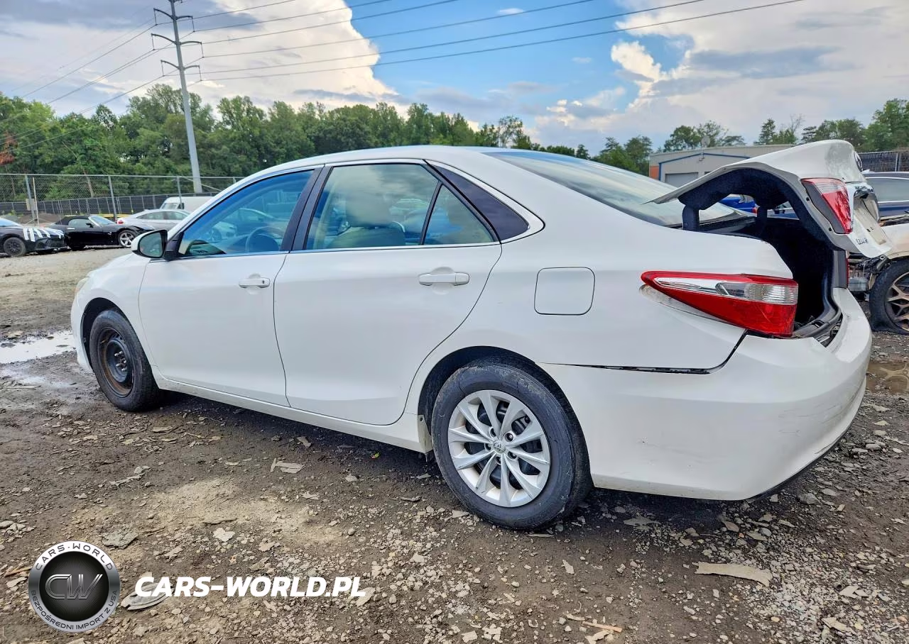 2016 Toyota Camry Le VIN:4T4BF1FKXGR569092 - 2