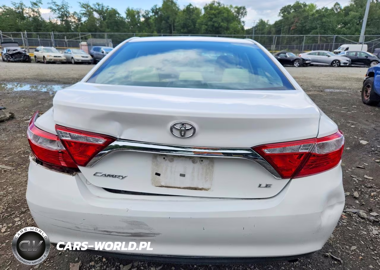 2016 Toyota Camry Le VIN:4T4BF1FKXGR569092 - 6