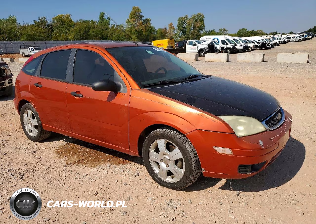 2005 Ford Focus Zx5 VIN:3FAFP37N55R102044 - 4