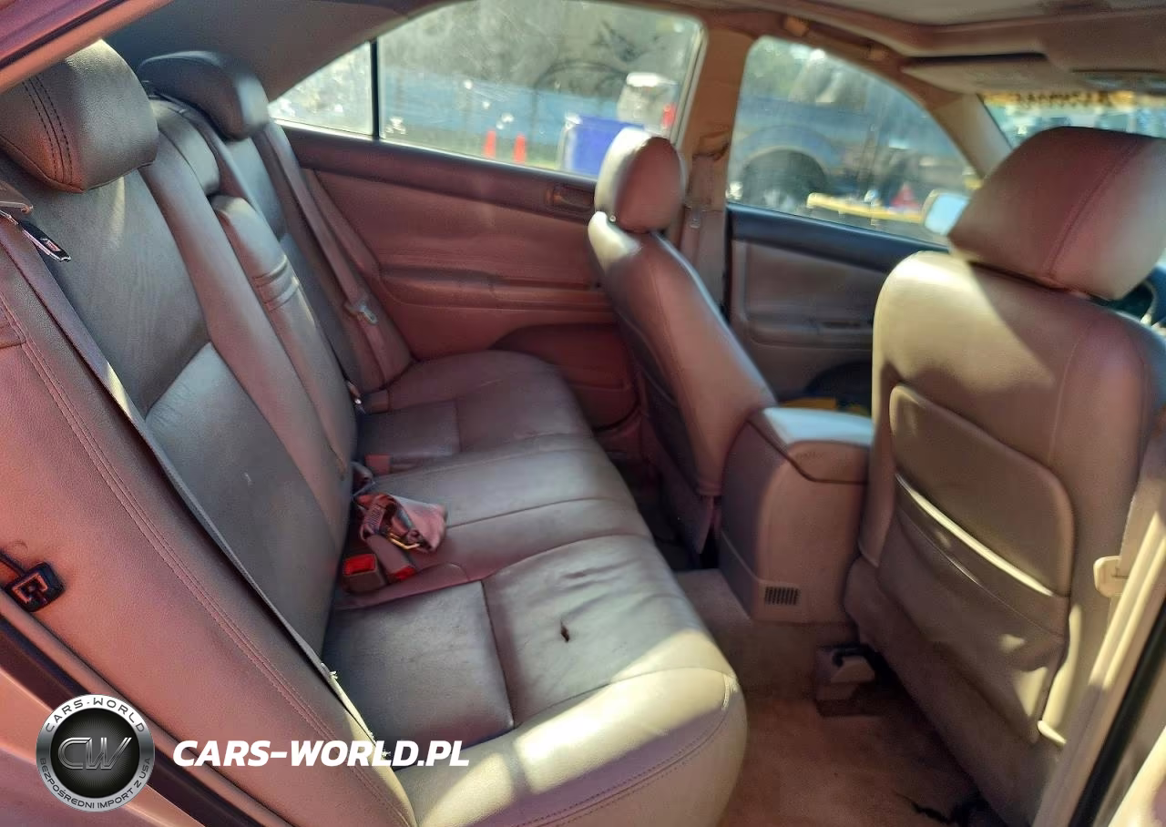 2004 Toyota Camry Le VIN:4T1BE32K54U321830 - 10