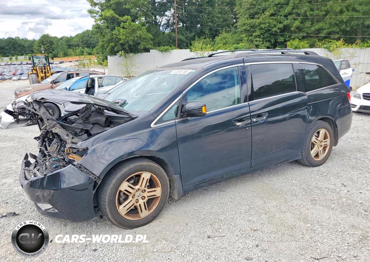 2013 Honda Odyssey Touring – zdjęcie 1 z 13