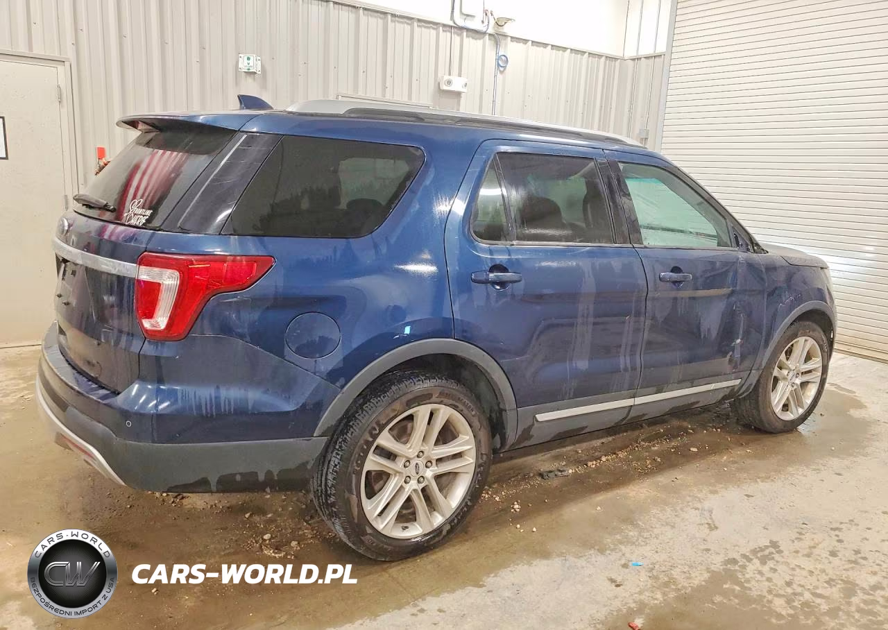 2017 Ford Explorer Xlt VIN:1FM5K7D85HGB87856 - 3