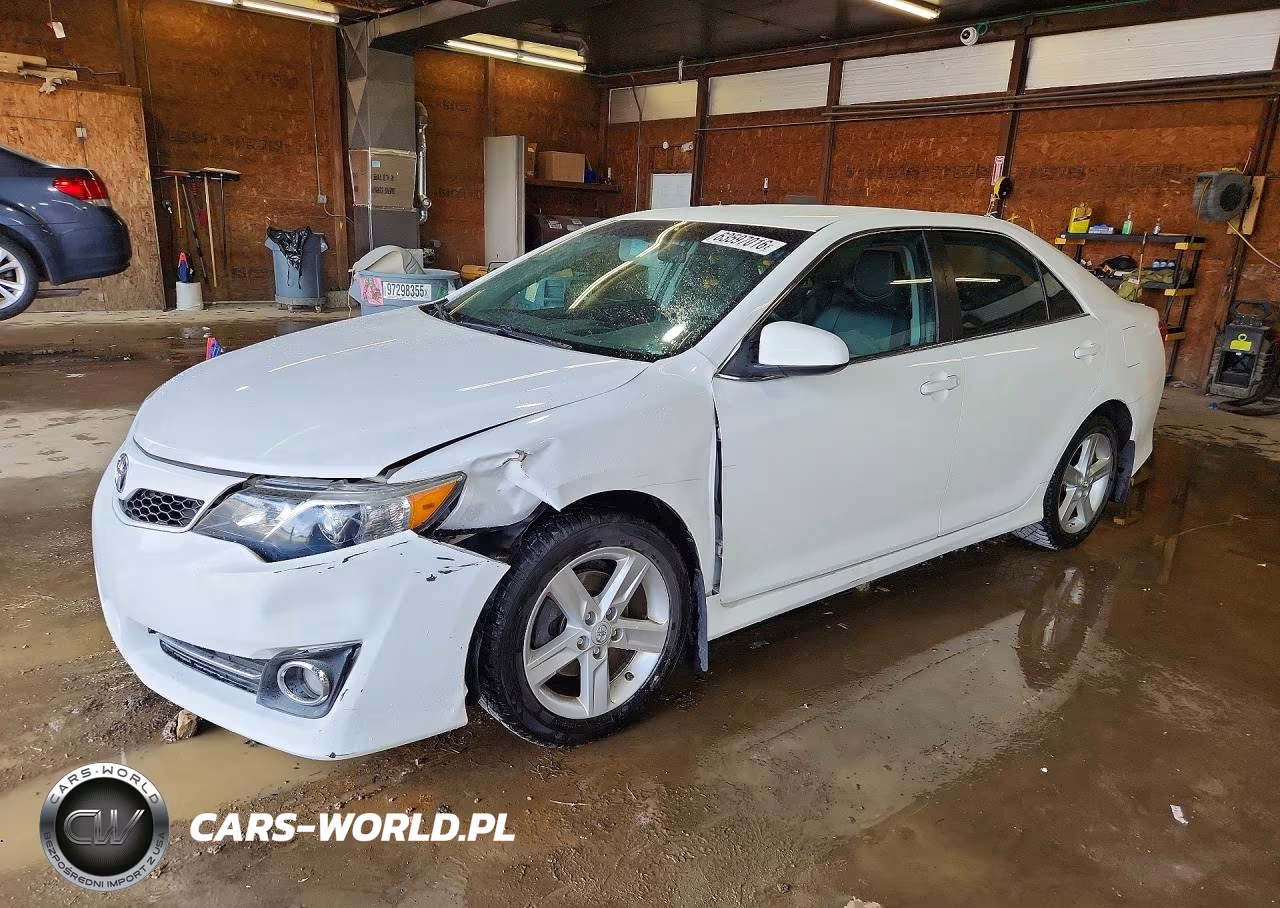 2014 Toyota Camry Se – zdjęcie 1 z 12