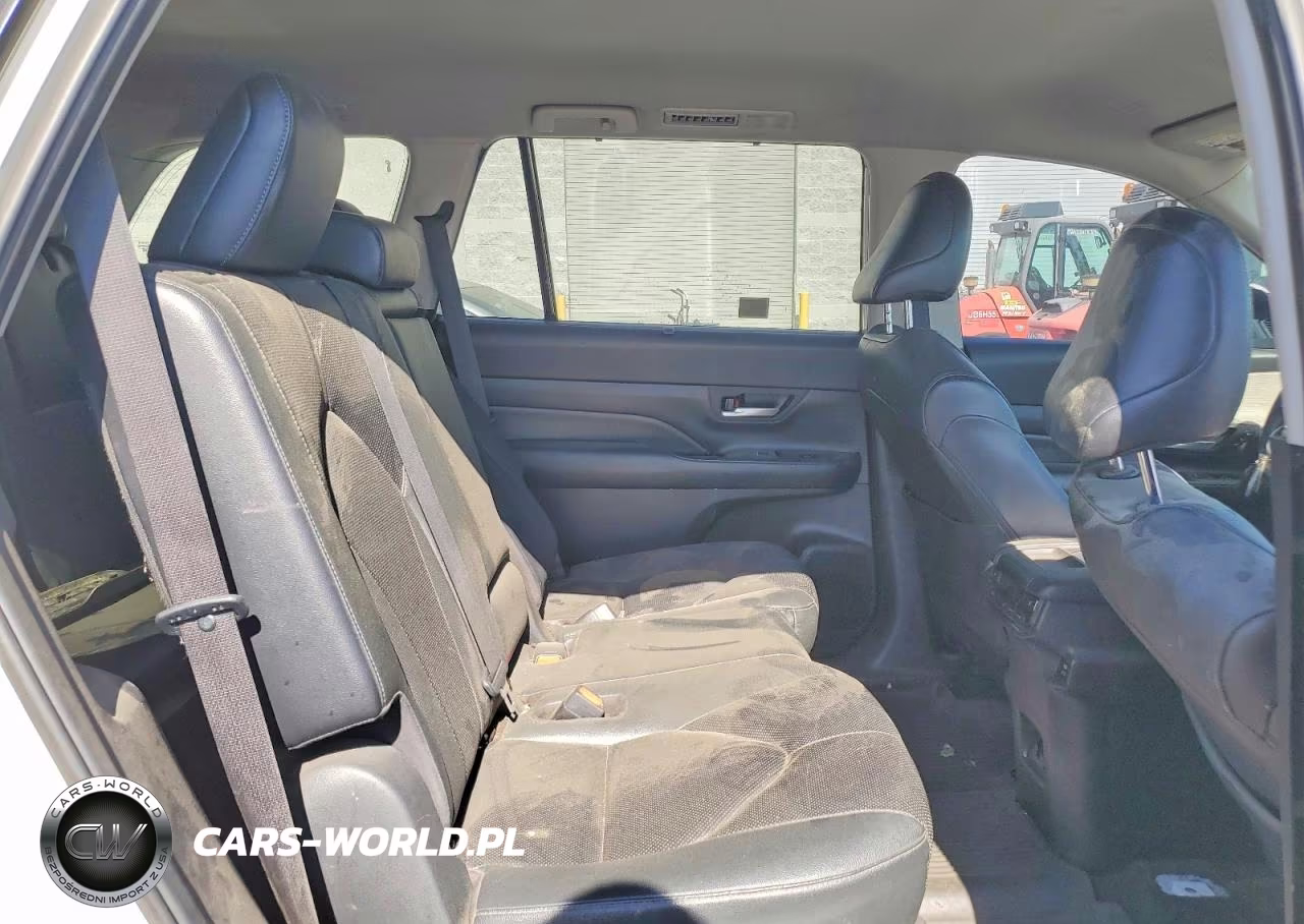 2024 Toyota Grand Highlander Limited VIN:5TDAAAA56RS011337 - 11