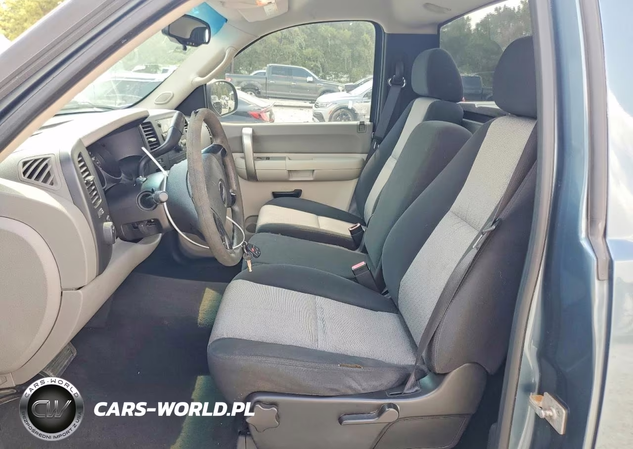 2008 Chevrolet Silverado C1500 VIN:1GCEC14X68Z134819 - 7