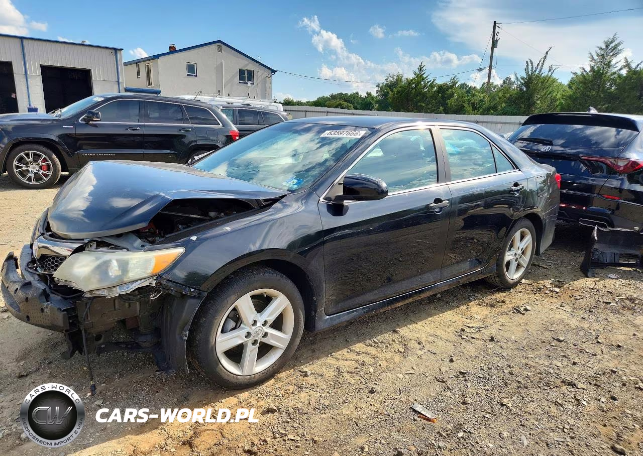 2012 Toyota Camry Se – zdjęcie 1 z 12