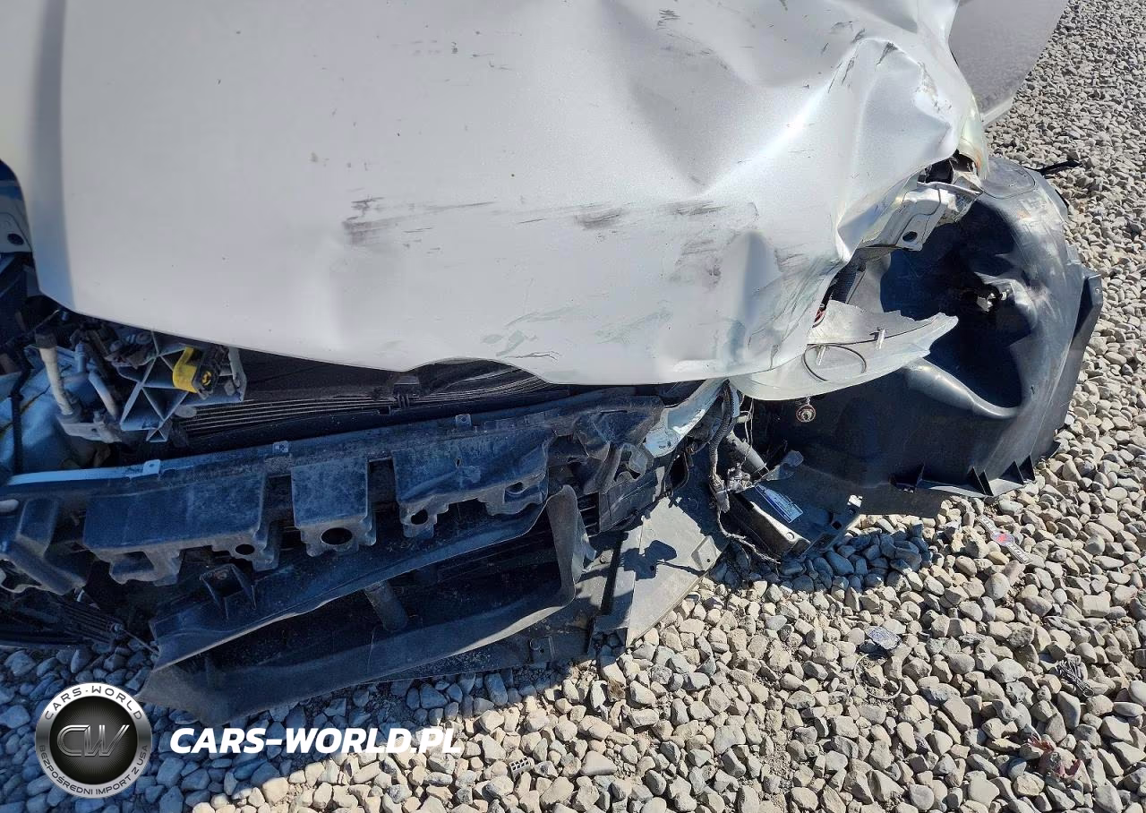 2013 Ford Focus Titanium VIN:1FADP3J25DL263593 - 11