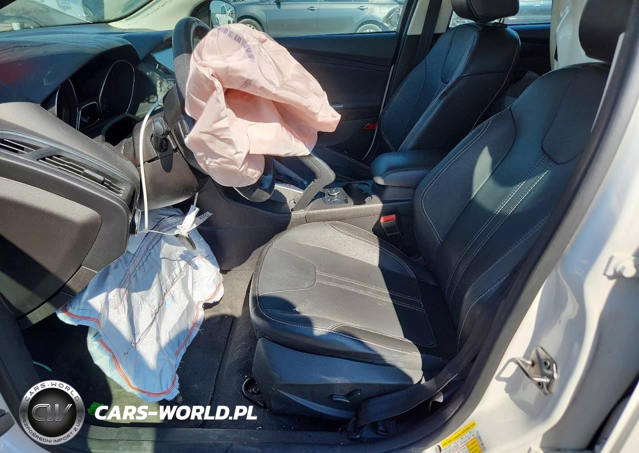 2013 Ford Focus Titanium VIN:1FADP3J25DL263593 - 7