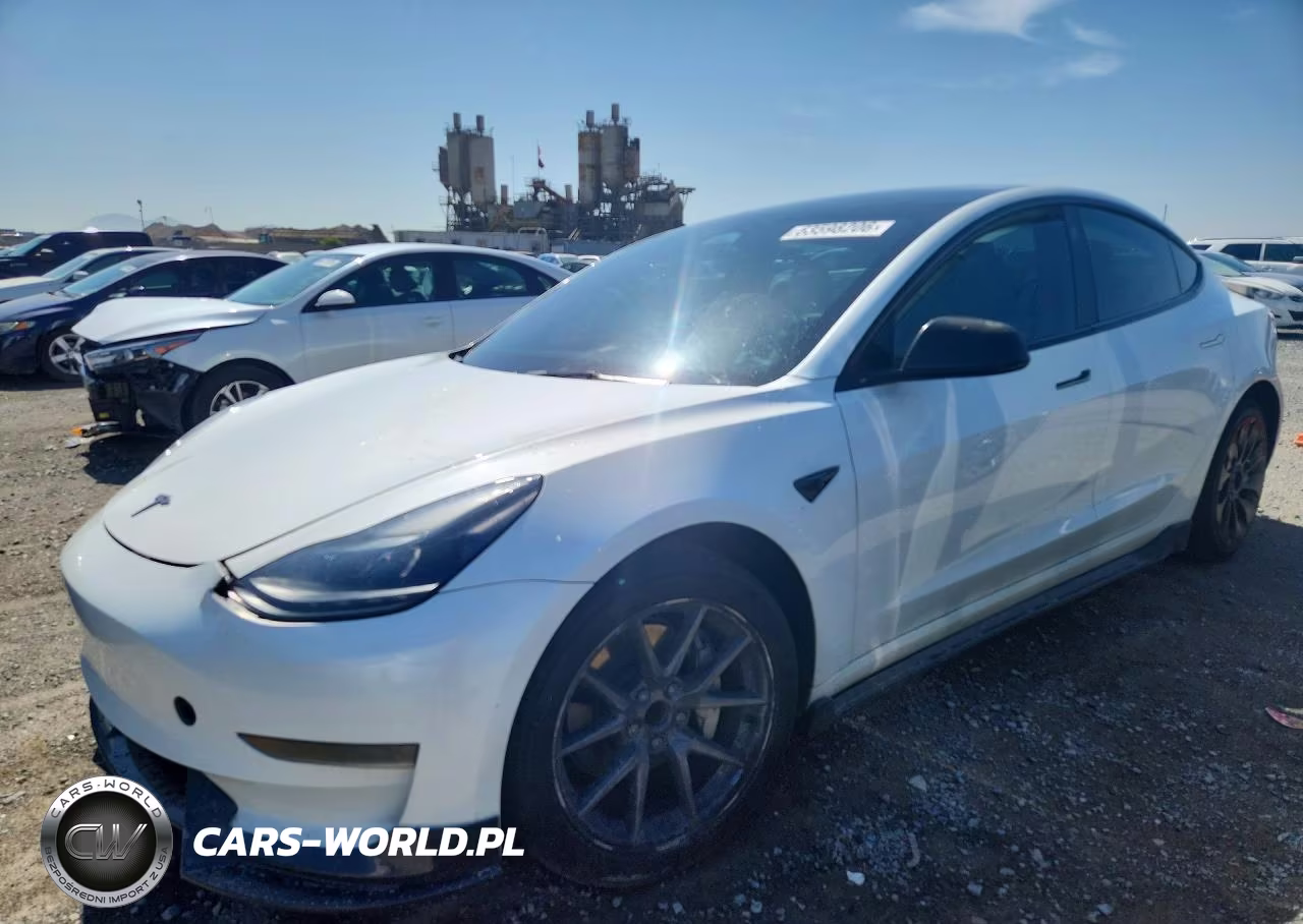 2023 Tesla Model 3 VIN:5YJ3E1EA6PF565211 - 1