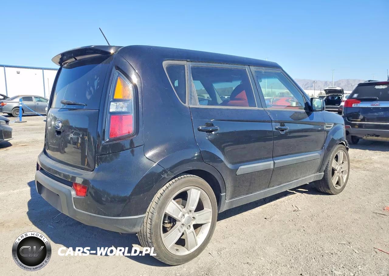 2011 Kia Soul Sport VIN:KNDJT2A22B7274320 - 3