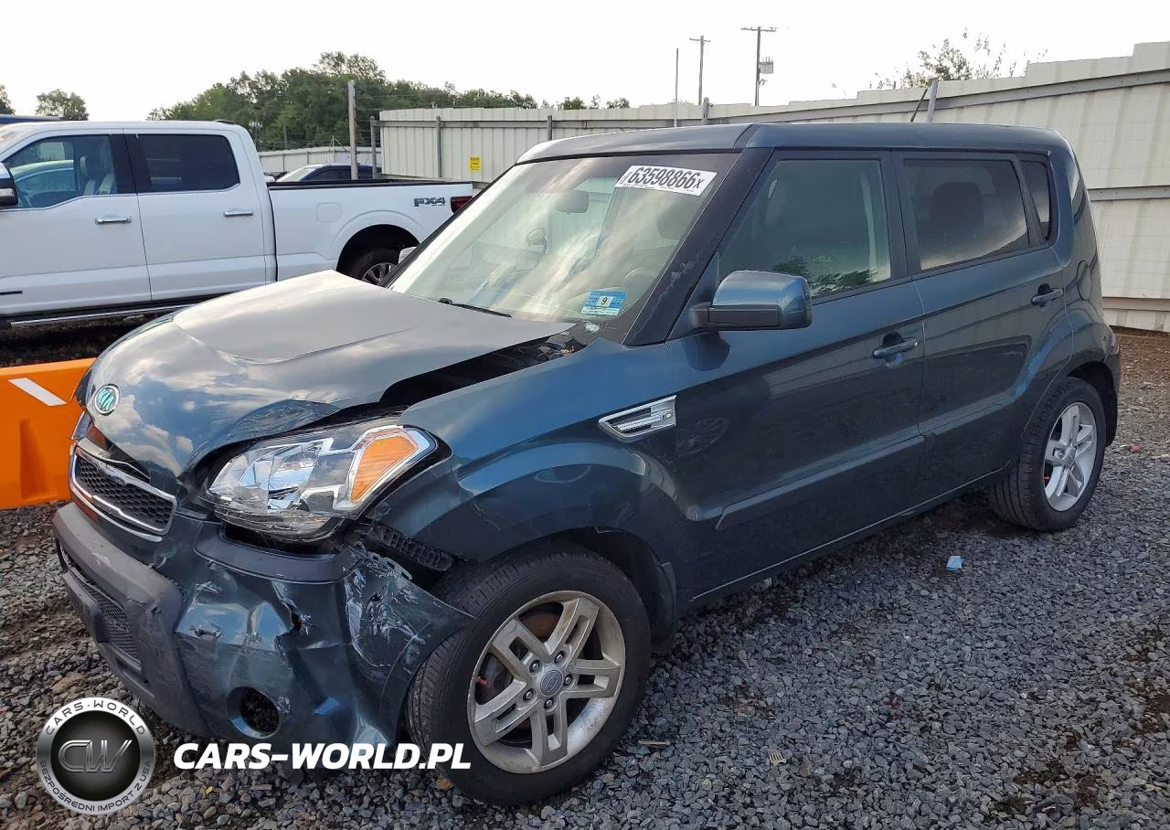 2011 Kia Soul +