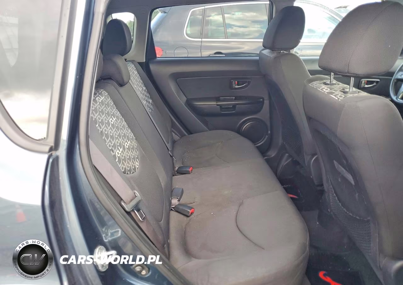 2011 Kia Soul + VIN:KNDJT2A25B7223118 - 11