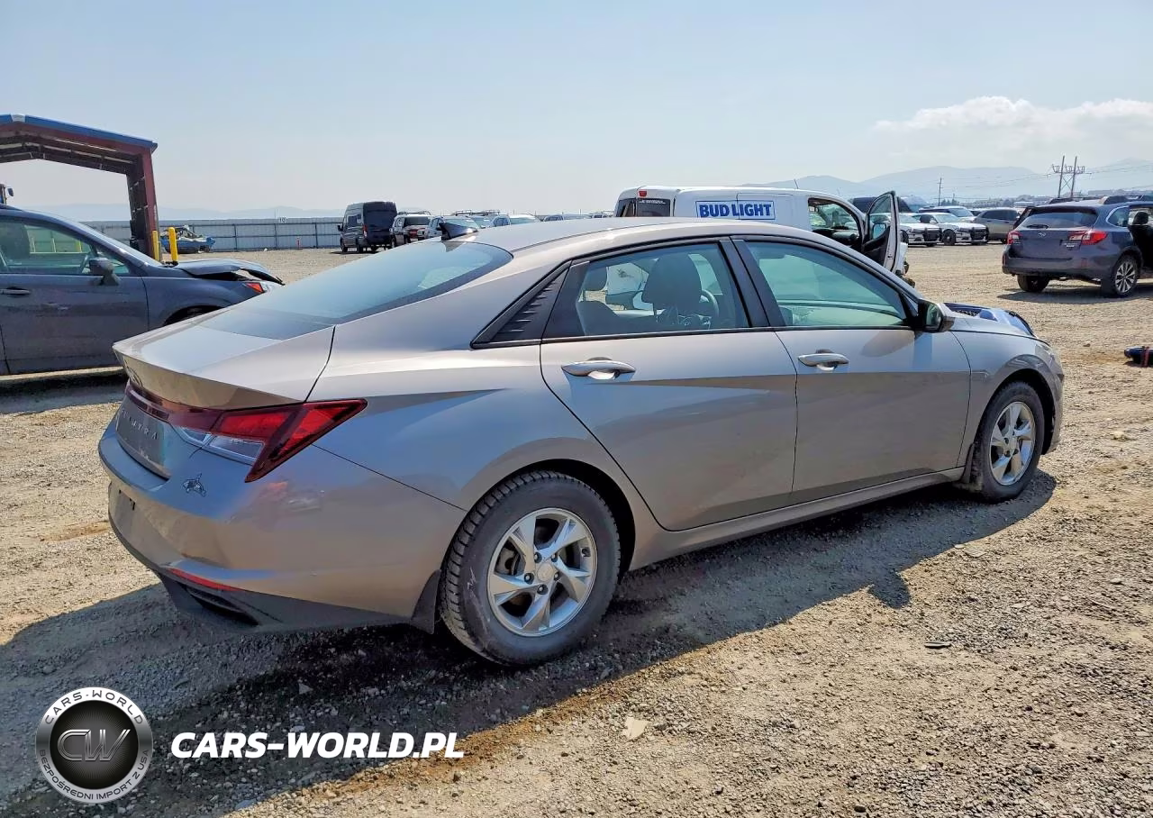 2021 Hyundai Elantra Se VIN:KMHLL4AG5MU213169 - 3