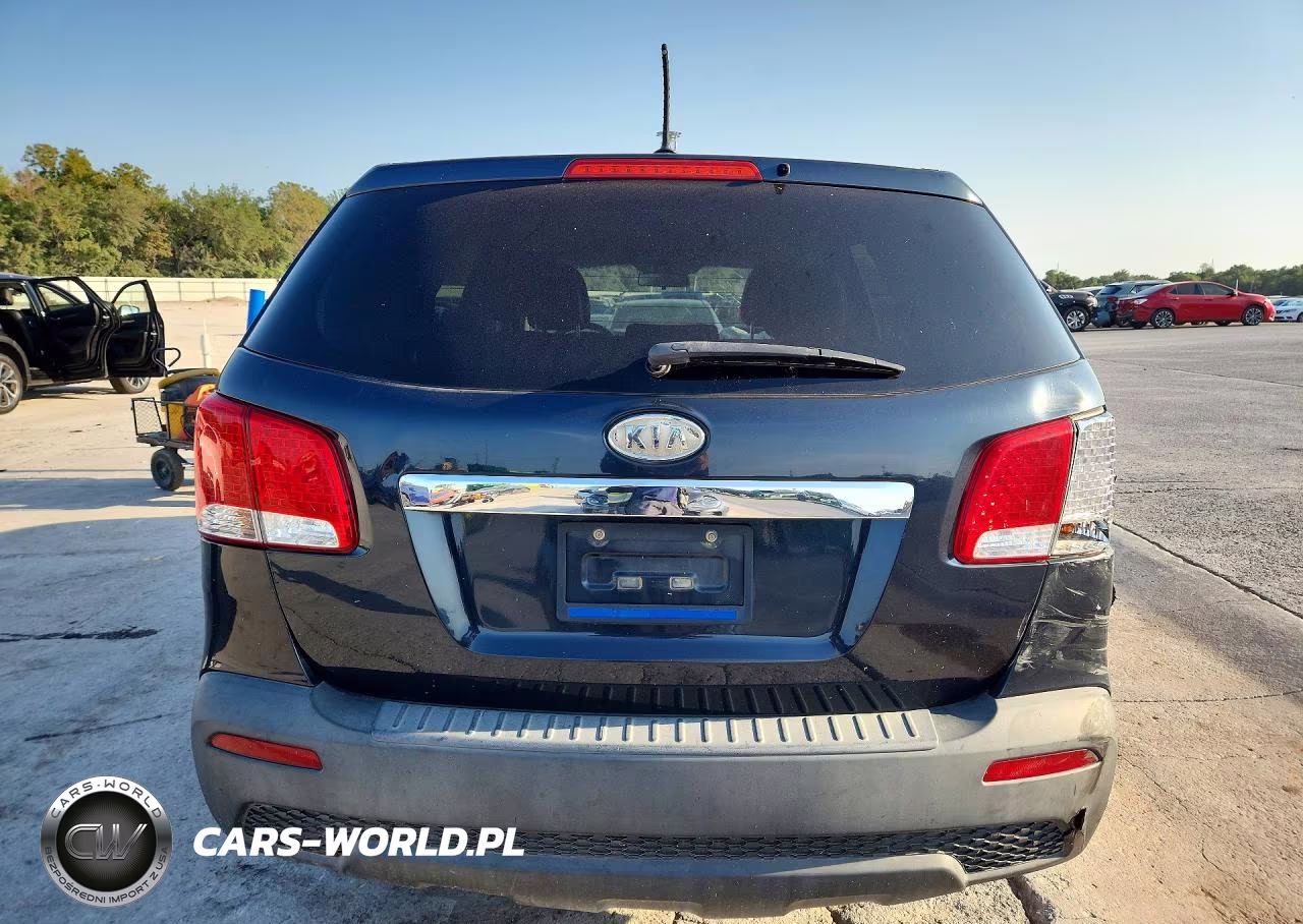 2013 Kia Sorento Lx VIN:5XYKT3A14DG325159 - 6