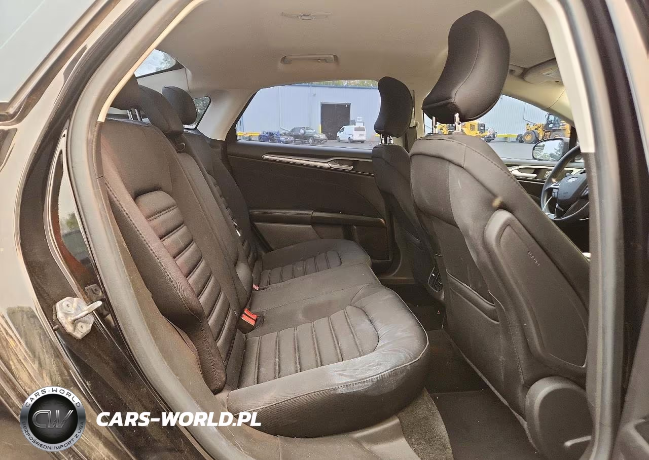 2016 Ford Fusion Se Hybrid VIN:3FA6P0LU5GR404268 - 10