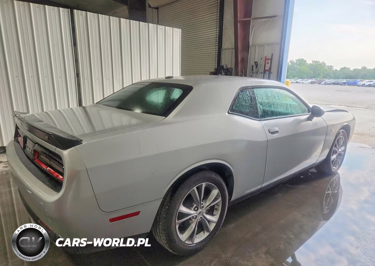 2023 Dodge Challenger Sxt VIN:2C3CDZGG6PH686418 - 3