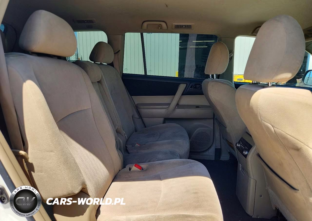 2011 Toyota Highlander Base VIN:5TDZK3EH0BS034019 - 11