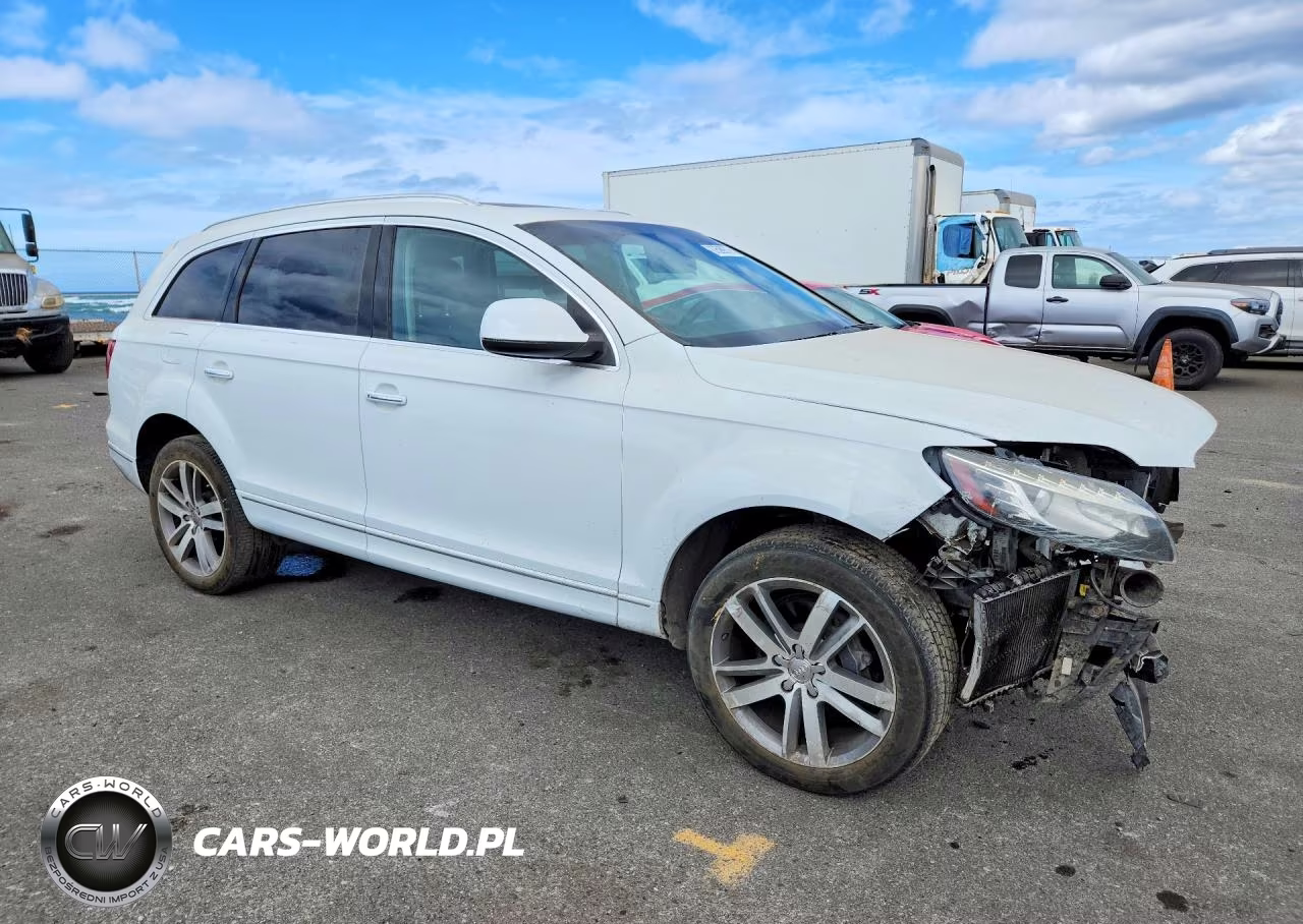 2015 Audi Q7 Premium Plus VIN:WA1LGAFE1FD002417 - 4