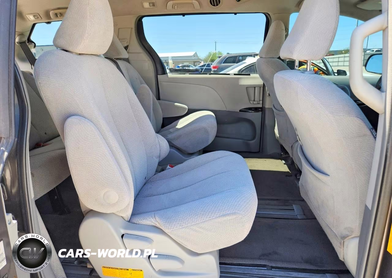 2011 Toyota Sienna Le VIN:5TDKK3DC3BS148748 - 11