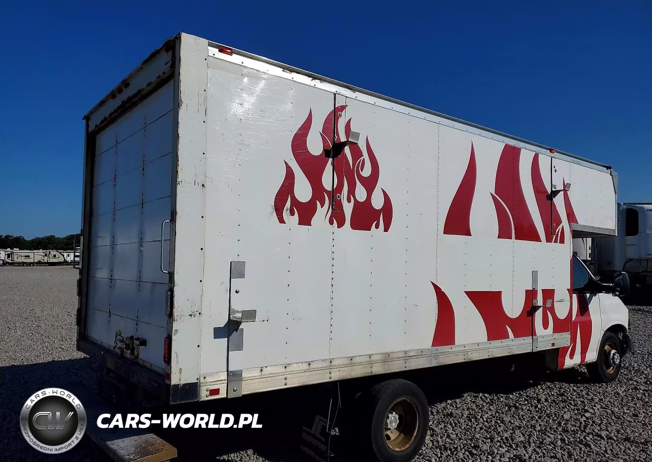 2015 Chevrolet Express Box Truck VIN:1GB3G2CG9F1260076 - 3