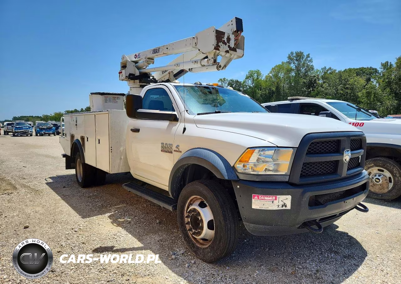 2016 Ram 5500 Bucket Truck VIN:3C7WRMBL1GG348039 - 4