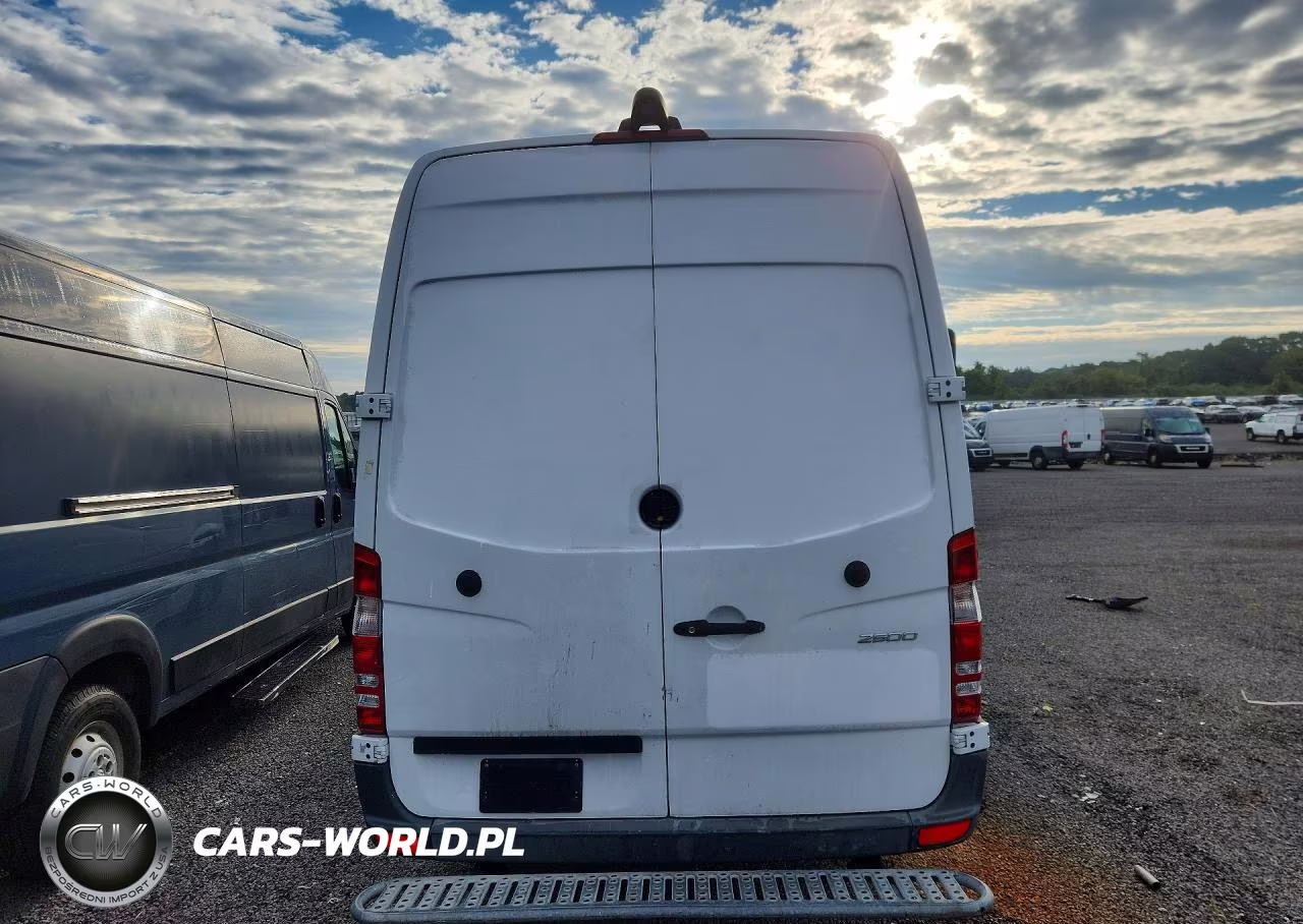 2016 Mercedes-Benz Sprinter 2500 Delivery Van VIN:WD3PE8DD3GP361648 - 6