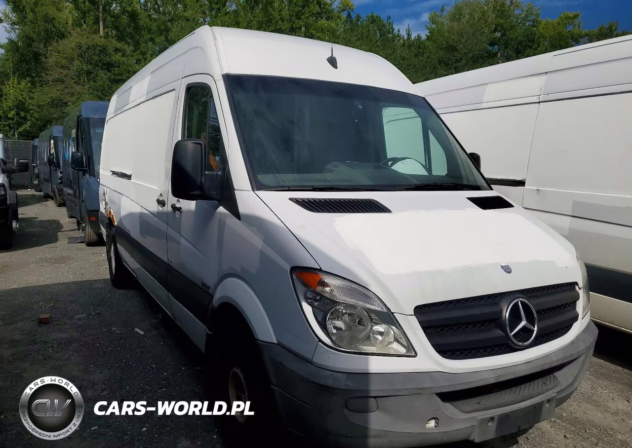 2011 Mercedes-Benz Sprinter 2500-3500 Delivery Van VIN:WD3PE8CB7B5586563 - 4